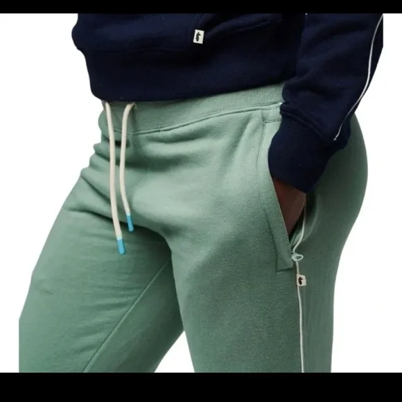 Cotopaxi Women's Sweatpant in Green Silver Leaf size Medium - Picture 5 of 12